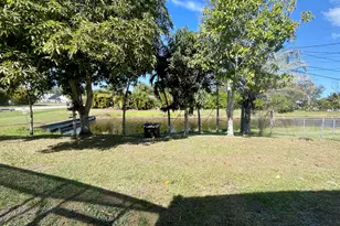 2398 SE Charleston Dr, Port Saint Lucie, FL 34952 - Photo 33