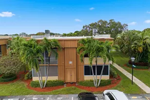 433 Flanders J, Delray Beach, FL 33484 - Photo 9