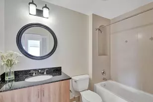 1931 NE 2nd St, Deerfield Beach, FL 33441 - Photo 35