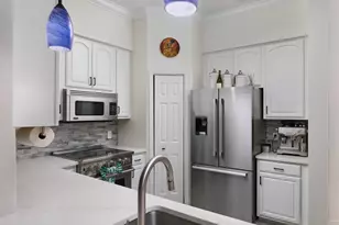 284 Clocktower Dr, Jupiter, FL 33458 - Photo 3