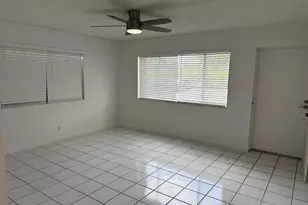 555 Purdy Ln, Palm Springs, FL 33461 - Photo 3