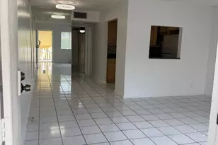 555 Purdy Ln, Palm Springs, FL 33461 - Photo 5