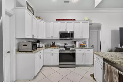 146 Fernwood Crescent, Royal Palm Beach, FL 33411 - Photo 9