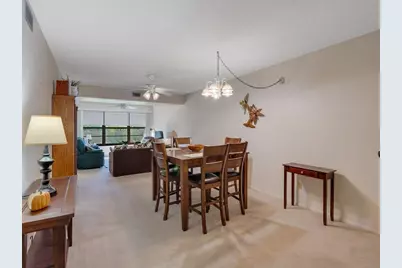 27 Plantation Drive #202, Vero Beach, FL 32966 - Photo 1