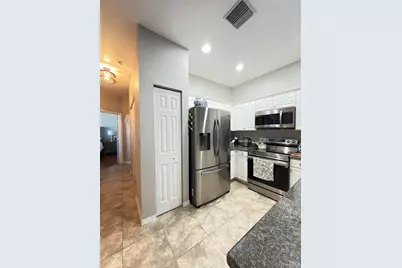 1560 SE Wilshire Place #203, Stuart, FL 34994 - Photo 11
