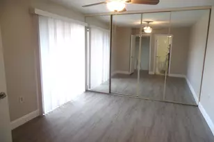 843 Blue Ridge Cir, West Palm Beach, FL 33409 - Photo 13