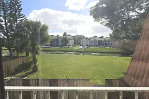 843 Blue Ridge Cir, West Palm Beach, FL 33409 - Photo 17