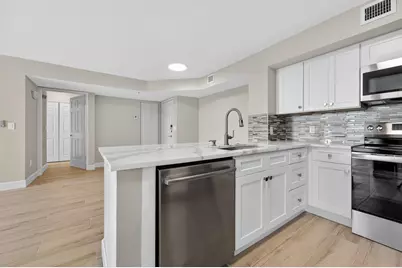 167 Yacht Club Way #104, Hypoluxo, FL 33462 - Photo 9