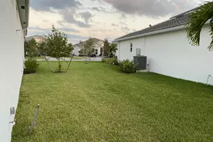 4685 Estates Cir, Westlake, FL 33470 - Photo 17