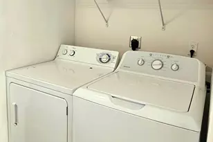 1501 Crescent Cir, Lake Park, FL 33403 - Photo 9