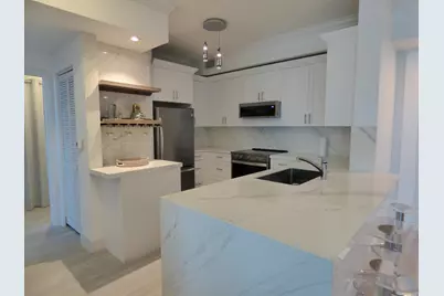 802 W Windward Way #303, Lantana, FL 33462 - Photo 3