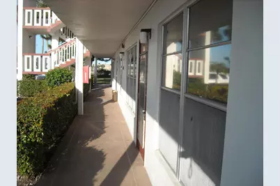 103 Greenbrier C, West Palm Beach, FL 33417 - Photo 5