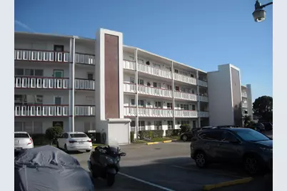 103 Greenbrier C, West Palm Beach, FL 33417 - Photo 3