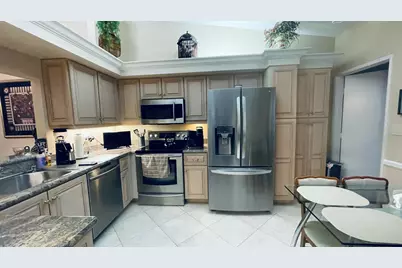 6165 Sunny Pointe Circle, Delray Beach, FL 33484 - Photo 9