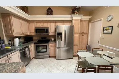 6165 Sunny Pointe Circle, Delray Beach, FL 33484 - Photo 17