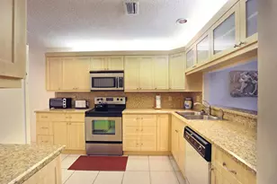 896 Windermere Way, Palm Beach Gardens, FL 33418 - Photo 3