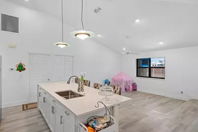 434 SW Jeanne Avenue, Port Saint Lucie, FL 34953 - Photo 17