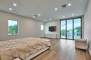 2751 NE 22nd Ct, Pompano Beach, FL 33062 - Photo 9