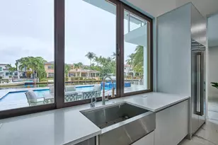 2751 NE 22nd Ct, Pompano Beach, FL 33062 - Photo 17