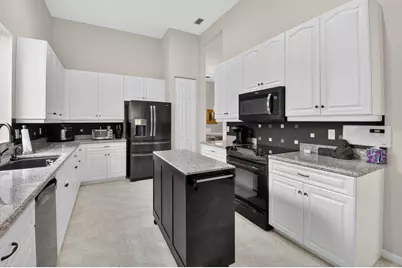 9822 Isles Cay Drive, Delray Beach, FL 33446 - Photo 27