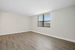 5480 N Ocean Dr, Singer Island, FL 33404 - Photo 15