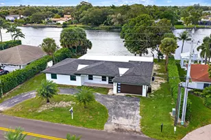 7523 Pine Tree Ln, West Palm Beach, FL 33406 - Photo 11