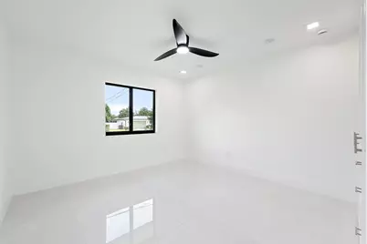 7523 Pine Tree Lane, West Palm Beach, FL 33406 - Photo 21