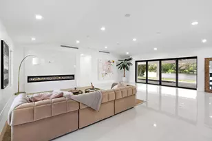 7523 Pine Tree Ln, West Palm Beach, FL 33406 - Photo 3