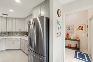 6721 Versailles Ct, Lake Worth, FL 33467 - Photo 3