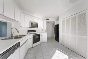 7507 La Paz Blvd, Boca Raton, FL 33433 - Photo 9