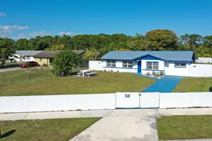 2902 Essex Dr, Fort Pierce, FL 34946 - Photo 35