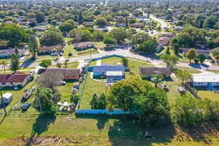 2902 Essex Dr, Fort Pierce, FL 34946 - Photo 31