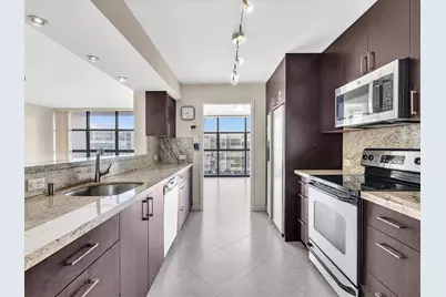 600 Parkview Drive #719, Hallandale Beach, FL 33009 - Photo 21