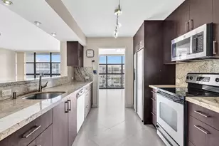 600 Parkview Dr, Hallandale Beach, FL 33009 - Photo 21