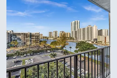 600 Parkview Drive #719, Hallandale Beach, FL 33009 - Photo 17
