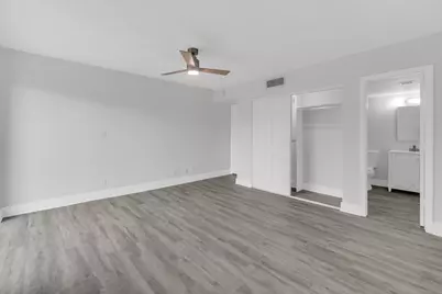200 Jacaranda Country Club Dr #3c, Plantation, FL 33324 - Photo 13