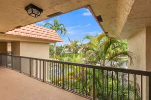 200 Jacaranda Country Club Dr, Plantation, FL 33324 - Photo 3