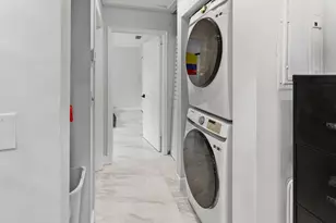 1040 Summit Pl Cir, West Palm Beach, FL 33415 - Photo 9