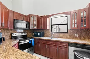 33 Peachtree Pl, Boynton Beach, FL 33436 - Photo 5