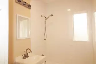 346 W 15th St, Riviera Beach, FL 33404 - Photo 9