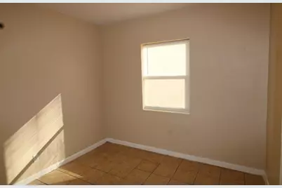 346 W 15th Street, Riviera Beach, FL 33404 - Photo 13