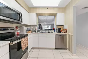 14096 Huntington Pointe Dr, Delray Beach, FL 33484 - Photo 7