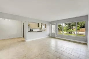 208 NW 1st St, Boynton Beach, FL 33435 - Photo 5