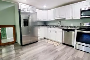 530 N 7th Pl, Vero Beach, FL 32962 - Photo 3