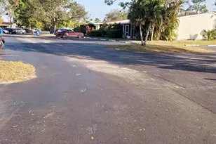 530 N 7th Pl, Vero Beach, FL 32962 - Photo 23