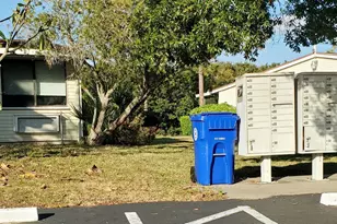 530 N 7th Pl, Vero Beach, FL 32962 - Photo 23