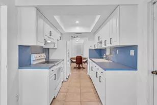 313 NW 42nd St, Boca Raton, FL 33431 - Photo 7