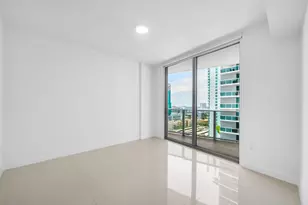 488 NE 18th St, Miami, FL 33132 - Photo 13