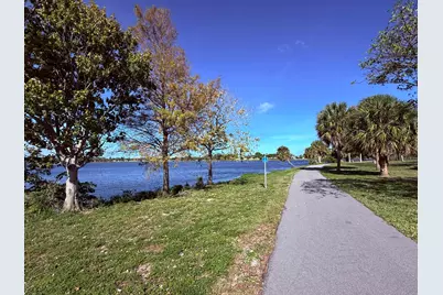 2204 Lake Osborne Drive #5, Lake Worth Beach, FL 33461 - Photo 15