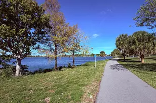 2204 Lake Osborne Dr, Lake Worth Beach, FL 33461 - Photo 15